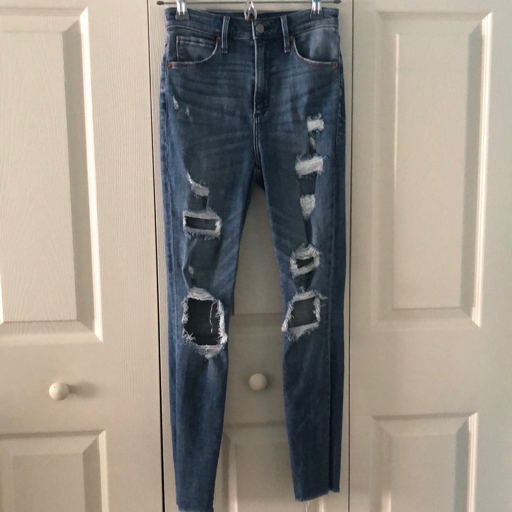 Abercrombie & Fitch Ripped Jeans!!